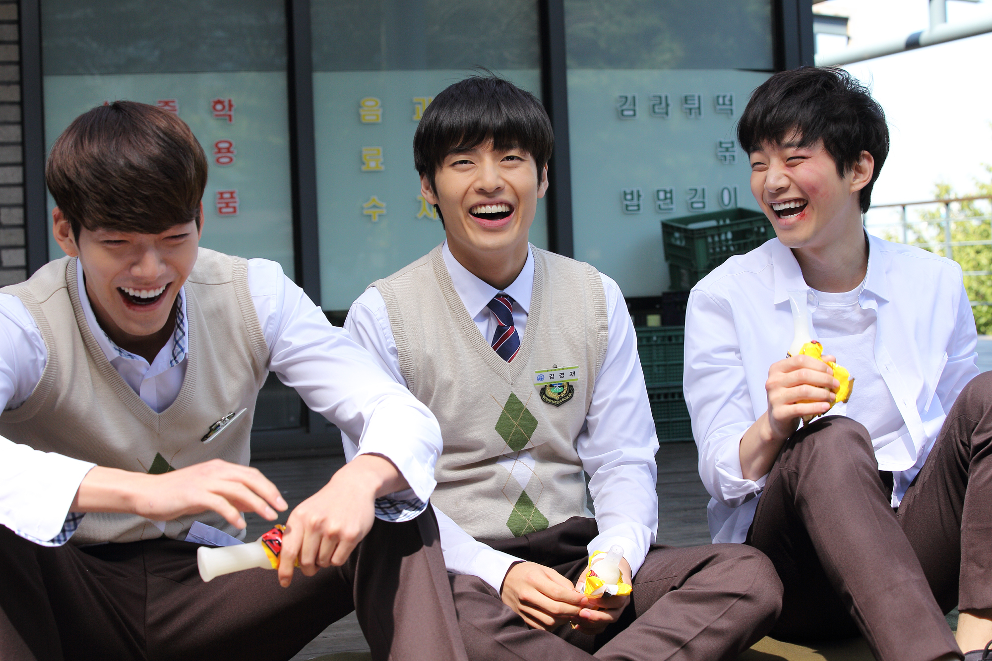 Woo-bin Kim Ha-neul Kang Jun-ho Lee Youth Campus Comedy Romance CP